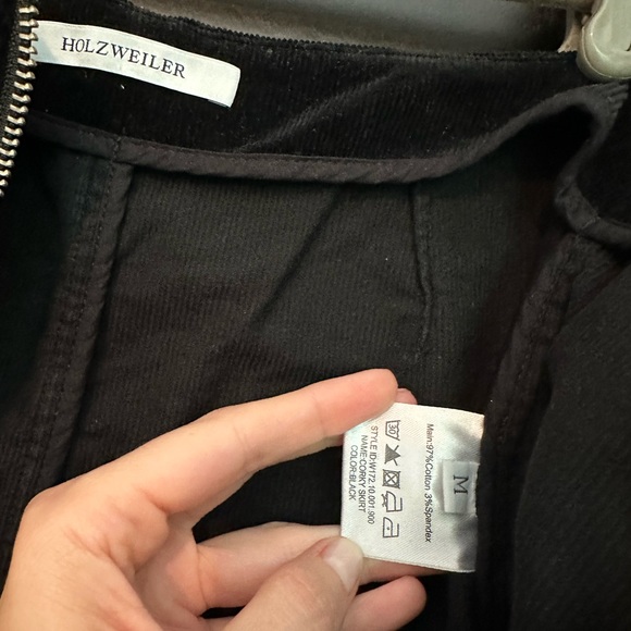 EUC HOLZWEILER Corduroy Zip-up Black Skirt Sz.M - Picture 6 of 7